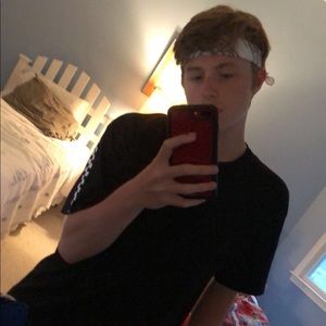 Meet your Posher, Logan